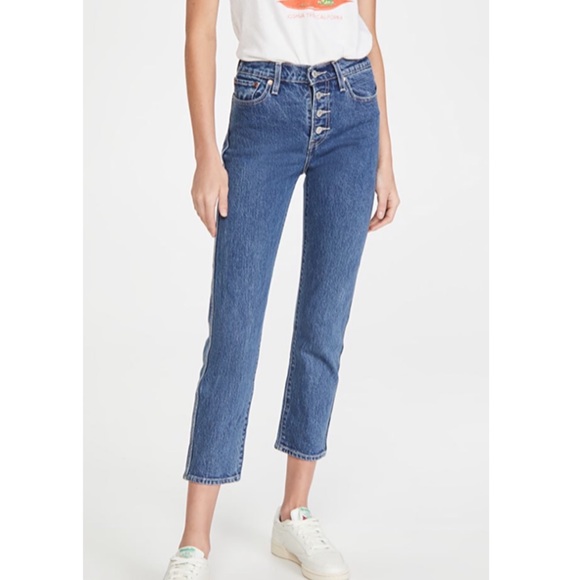 Levi's Premium Wedgie Straight High Rise Jeans - Picture 15 of 16